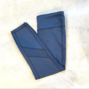 GAP FIT blackout technology 7/8 leggings size petite SM